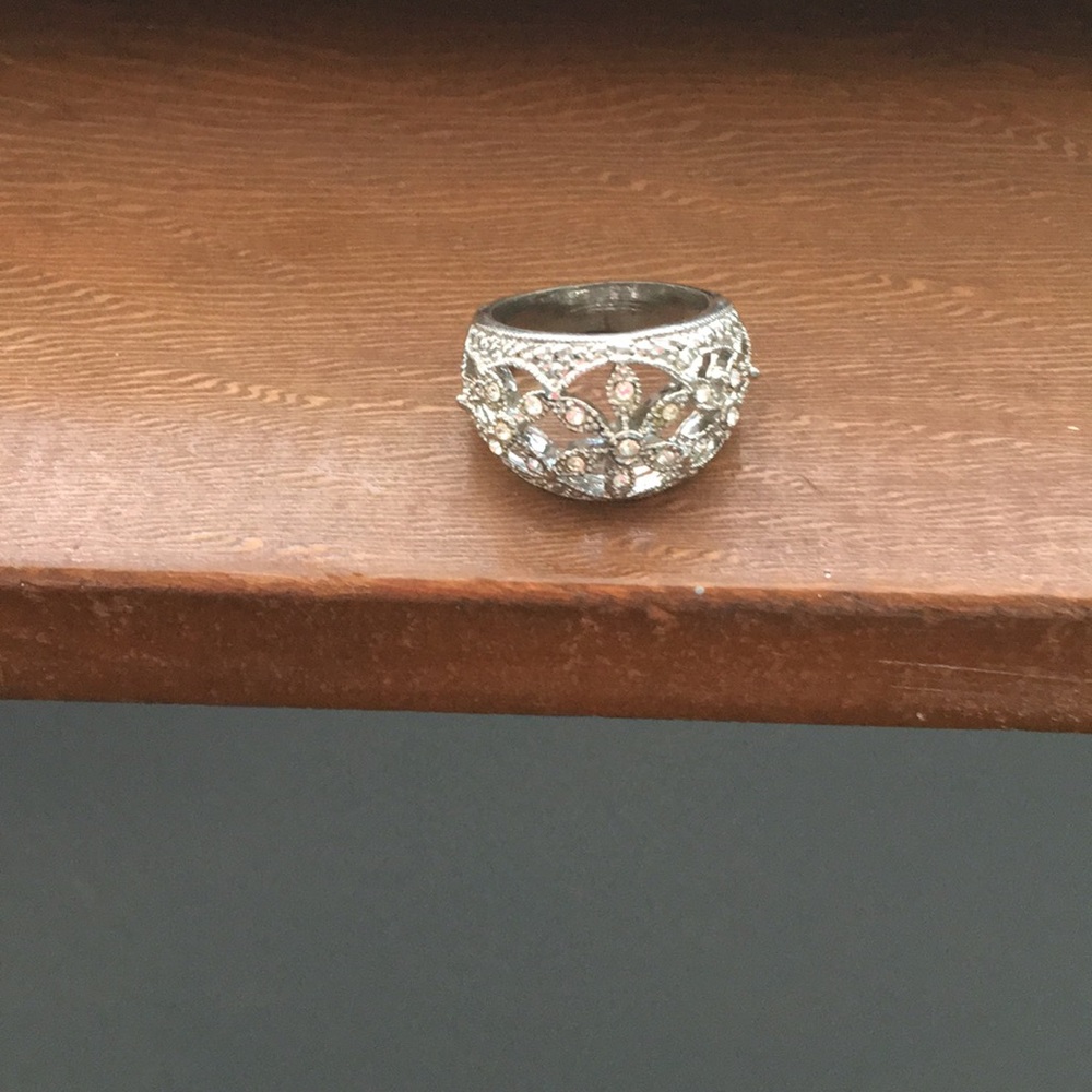 Ring - Picture 2 of 3